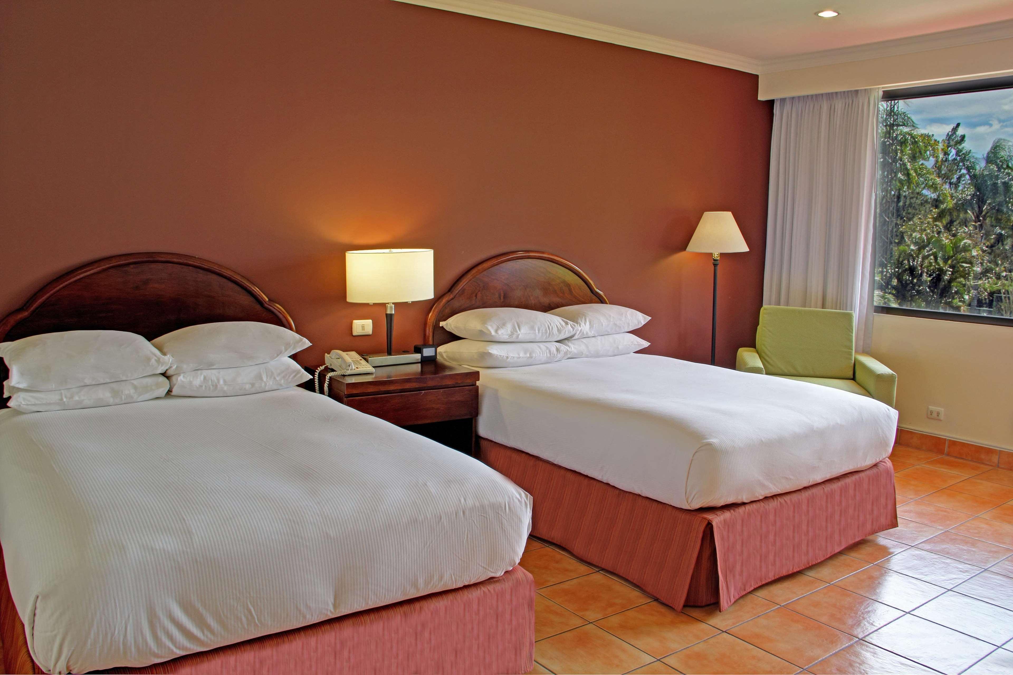 Готель Hilton Cariari Doubletree San Jose - Costa Rica Екстер'єр фото A typical room at the hotel